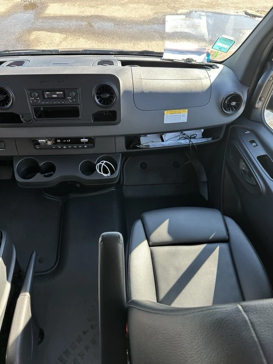 2021 Mercedes-Benz VS30 Sprinter - Image 6 of 15