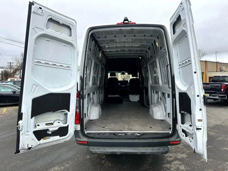 2021 Mercedes-Benz VS30 Sprinter - Image 10 of 12
