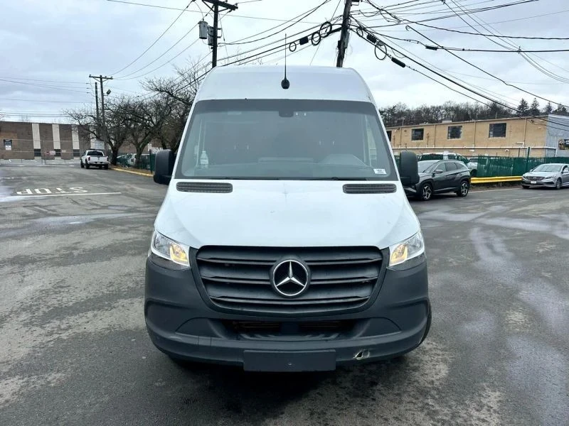 2021 Mercedes-Benz VS30 Sprinter - Image 2 of 12