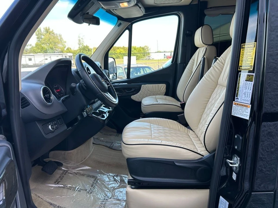 2021 Mercedes-Benz VS30 Sprinter - Image 19 of 21