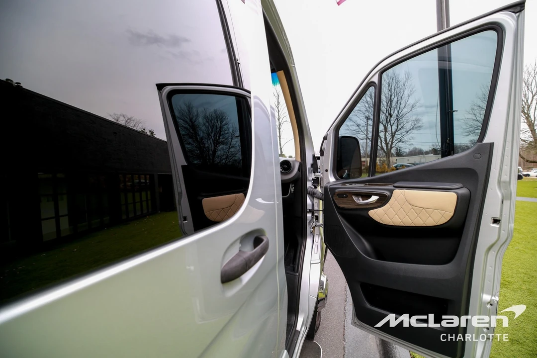 2021 Mercedes-Benz VS30 Sprinter - Image 17 of 21