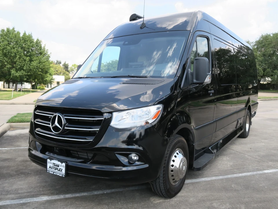 2021 Mercedes-Benz VS30 Sprinter - Image 2 of 21