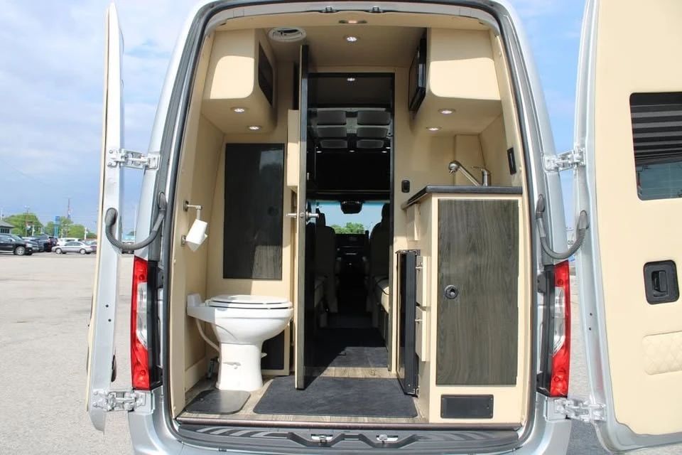 2021 Mercedes-Benz VS30 Sprinter - Image 6 of 20