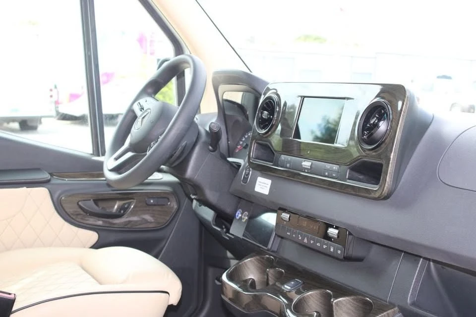 2021 Mercedes-Benz VS30 Sprinter - Image 10 of 20