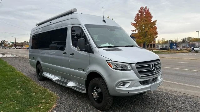 2021 Mercedes-Benz VS30 Sprinter - Image 4 of 21