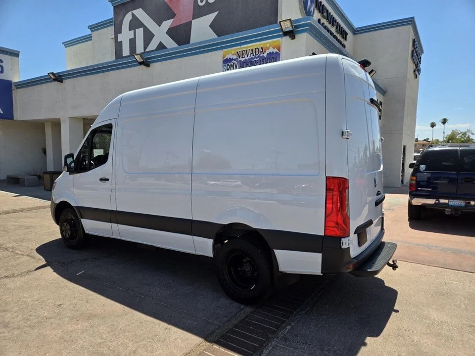 2021 Mercedes-Benz VS30 Sprinter - Image 2 of 12