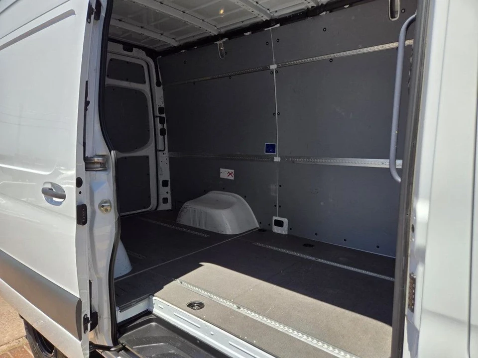 2021 Mercedes-Benz VS30 Sprinter - Image 10 of 12