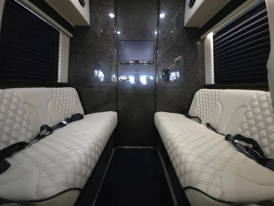 2021 Mercedes-Benz VS30 Sprinter - Image 4 of 21