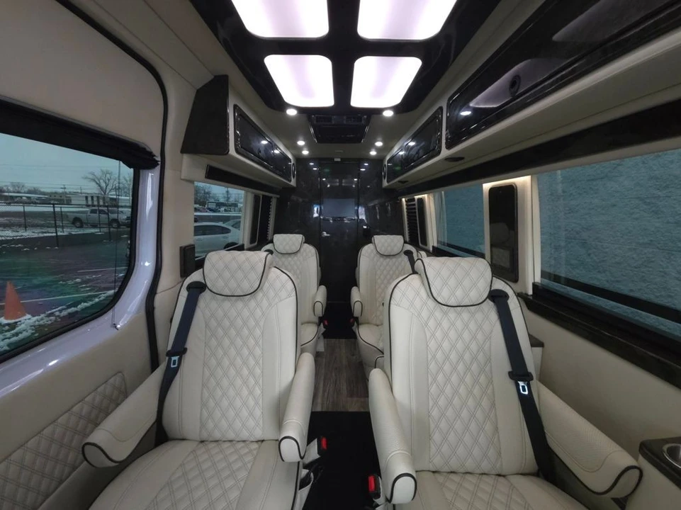 2021 Mercedes-Benz VS30 Sprinter - Image 2 of 21