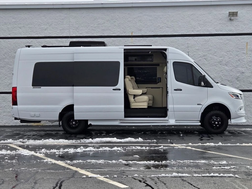 2021 Mercedes-Benz VS30 Sprinter - Image 7 of 21