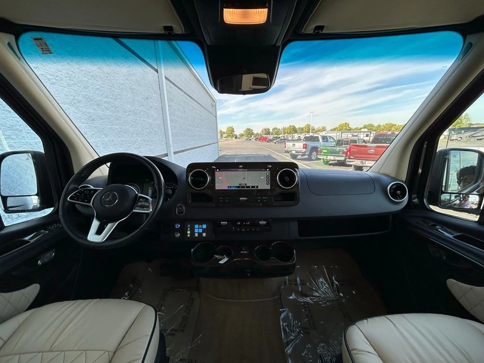 2021 Mercedes-Benz VS30 Sprinter - Image 6 of 21