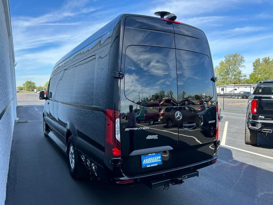 2021 Mercedes-Benz VS30 Sprinter - Image 16 of 21