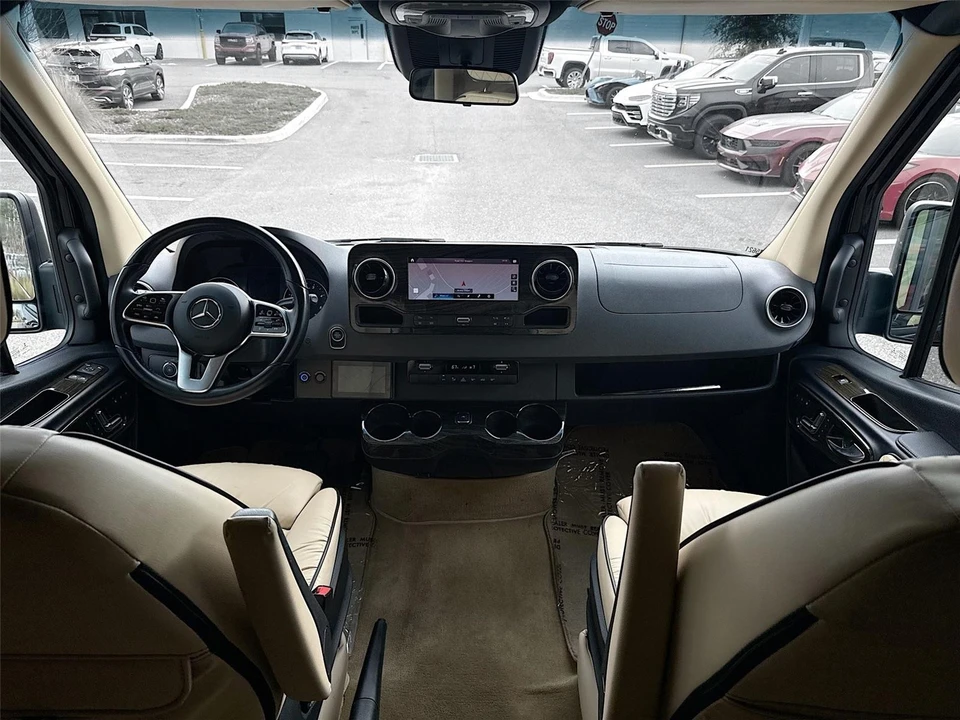 2021 Mercedes-Benz VS30 Sprinter - Image 3 of 21