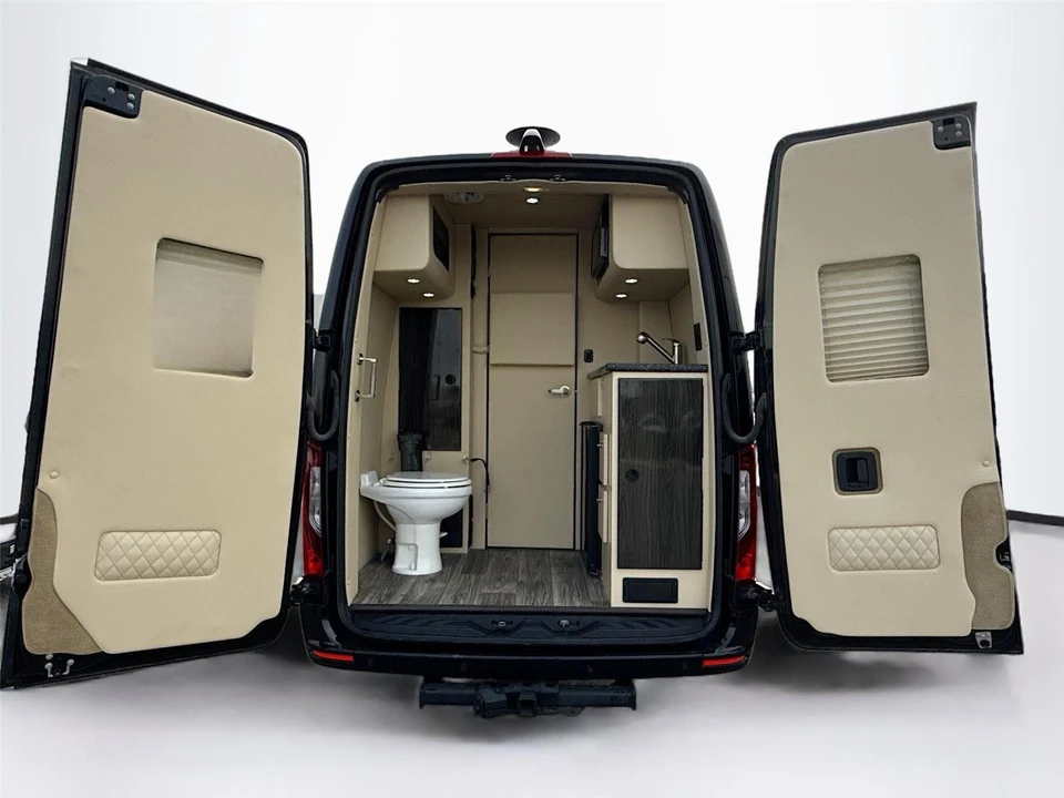 2021 Mercedes-Benz VS30 Sprinter - Image 17 of 21