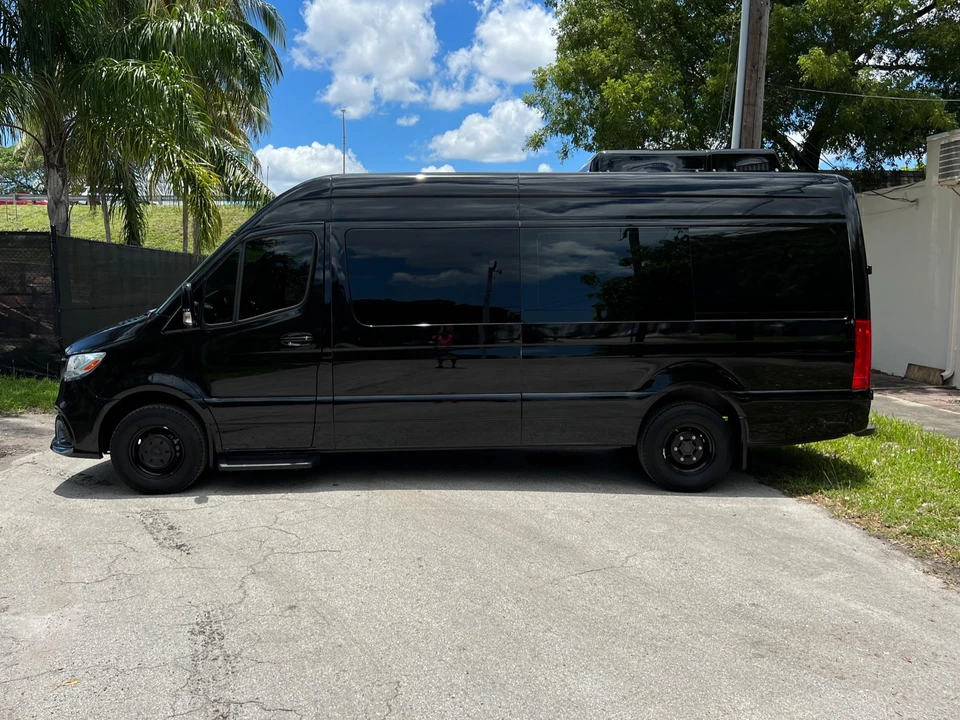 2021 Mercedes-Benz VS30 Sprinter - Image 10 of 31