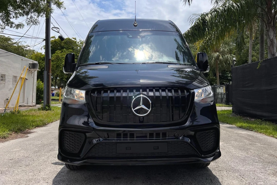 2021 Mercedes-Benz VS30 Sprinter - Image 2 of 31
