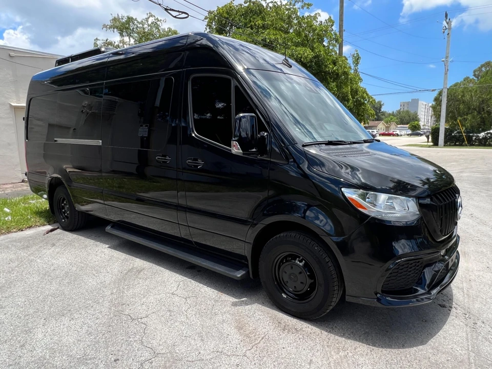 2021 Mercedes-Benz VS30 Sprinter - Image 18 of 31