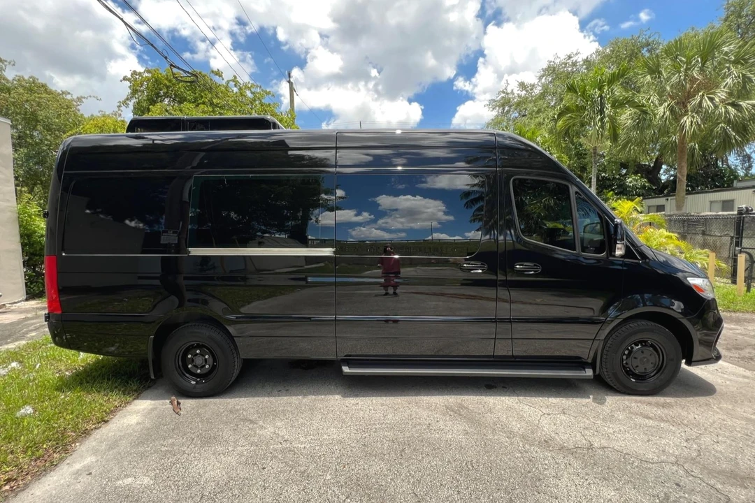 2021 Mercedes-Benz VS30 Sprinter - Image 3 of 31