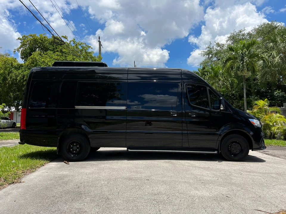 2021 Mercedes-Benz VS30 Sprinter - Image 17 of 31