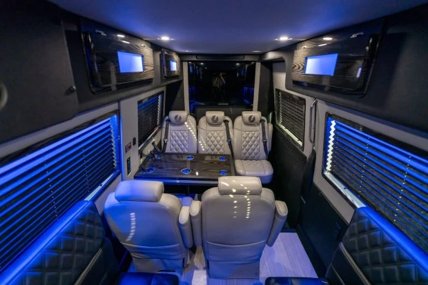 2021 Mercedes-Benz VS30 Sprinter - Image 5 of 9