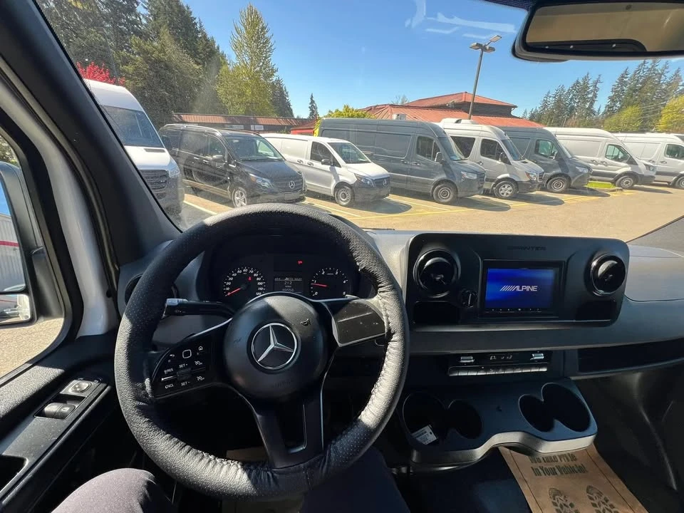 2021 Mercedes-Benz VS30 Sprinter - Image 13 of 19