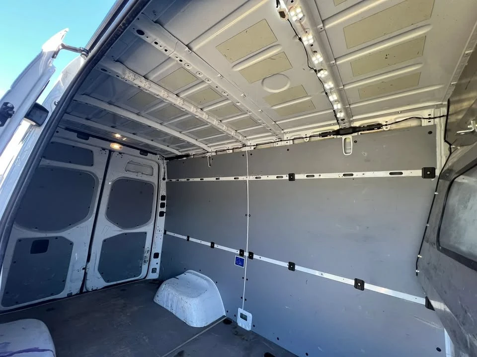 2021 Mercedes-Benz VS30 Sprinter - Image 11 of 19