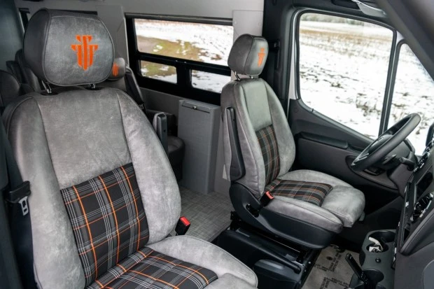 2021 Mercedes-Benz VS30 Sprinter - Image 4 of 9