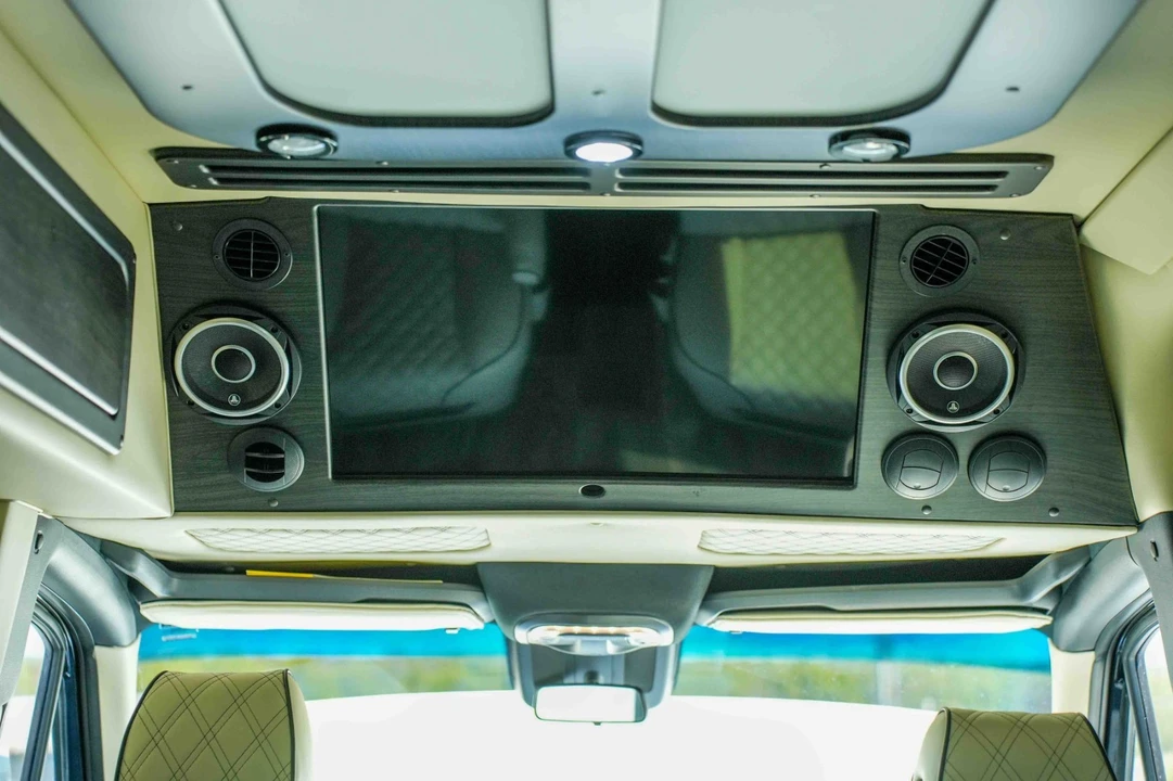2021 Mercedes-Benz VS30 Sprinter - Image 19 of 21