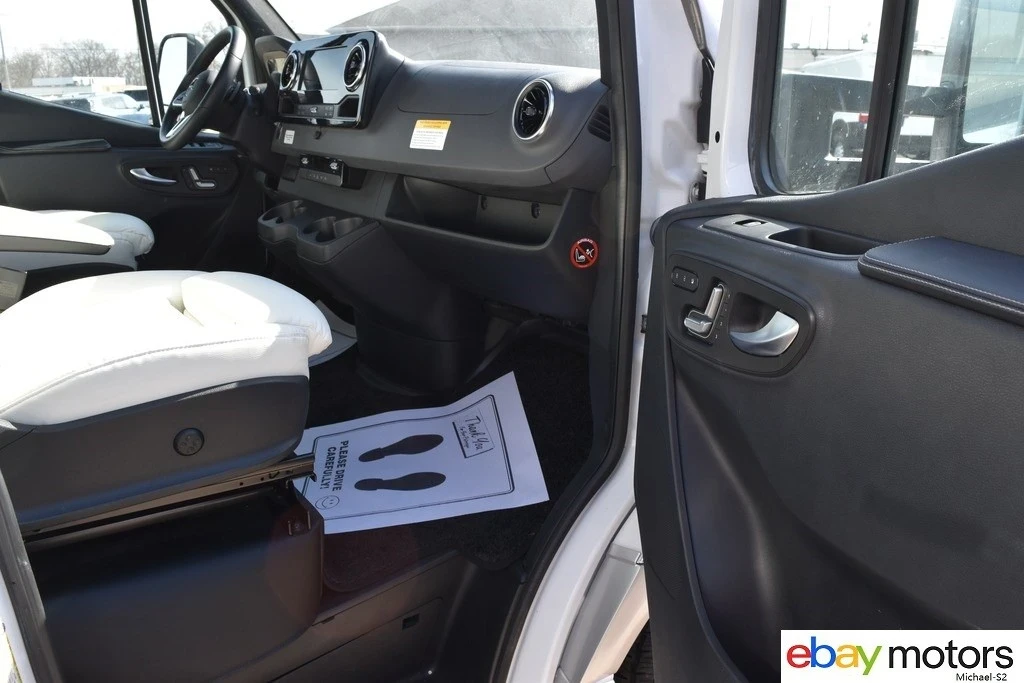 2021 Mercedes-Benz VS30 Sprinter - Image 14 of 21