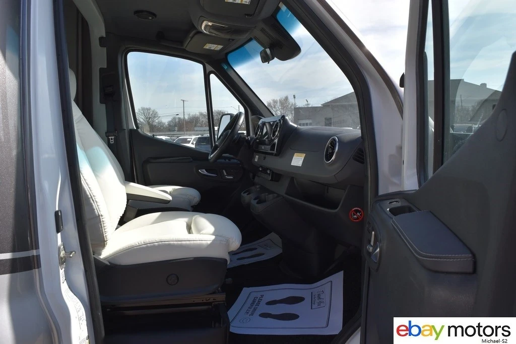 2021 Mercedes-Benz VS30 Sprinter - Image 15 of 21