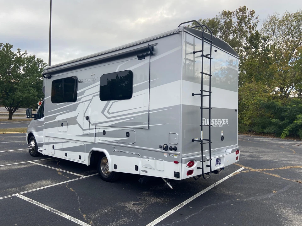 2021 Mercedes-Benz VS30 Sprinter - Image 13 of 31