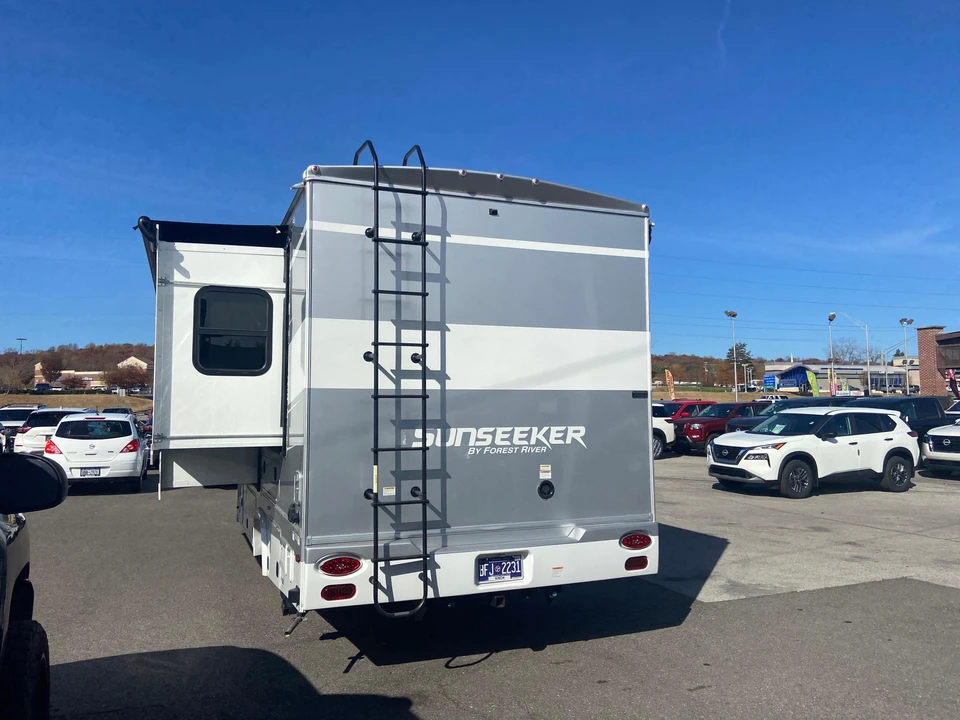 2021 Mercedes-Benz VS30 Sprinter - Image 14 of 31