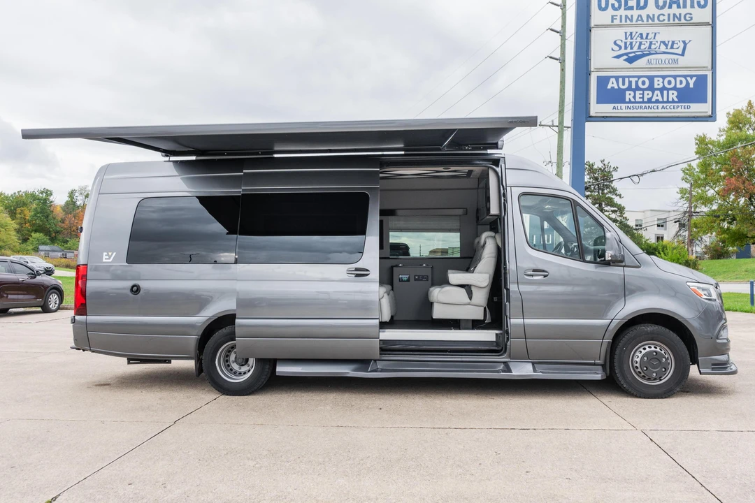 2021 Mercedes-Benz VS30 Sprinter - Image 3 of 31