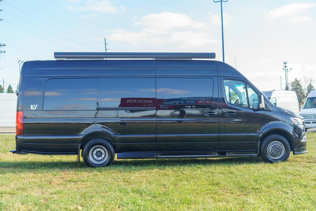 2021 Mercedes-Benz VS30 Sprinter - Image 8 of 31