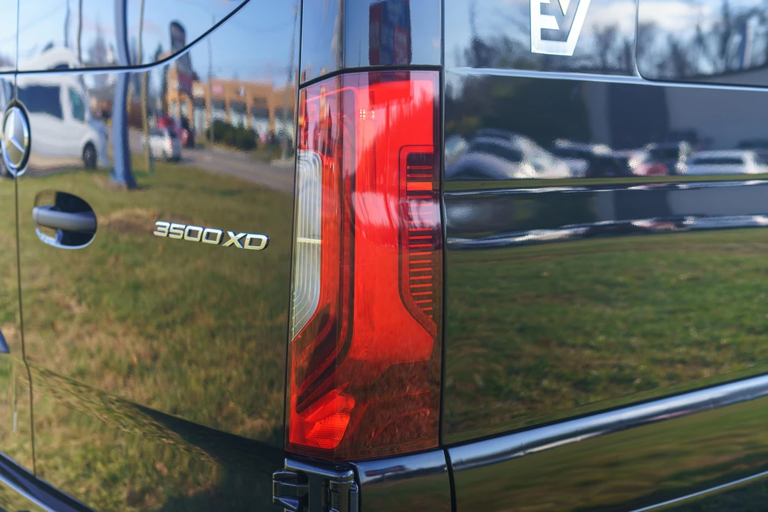 2021 Mercedes-Benz VS30 Sprinter - Image 24 of 31