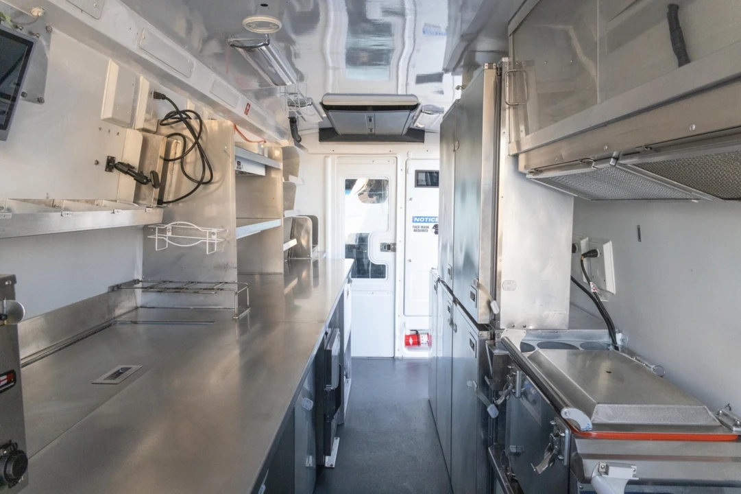 2021 Mercedes-Benz VS30 Sprinter - Image 4 of 21