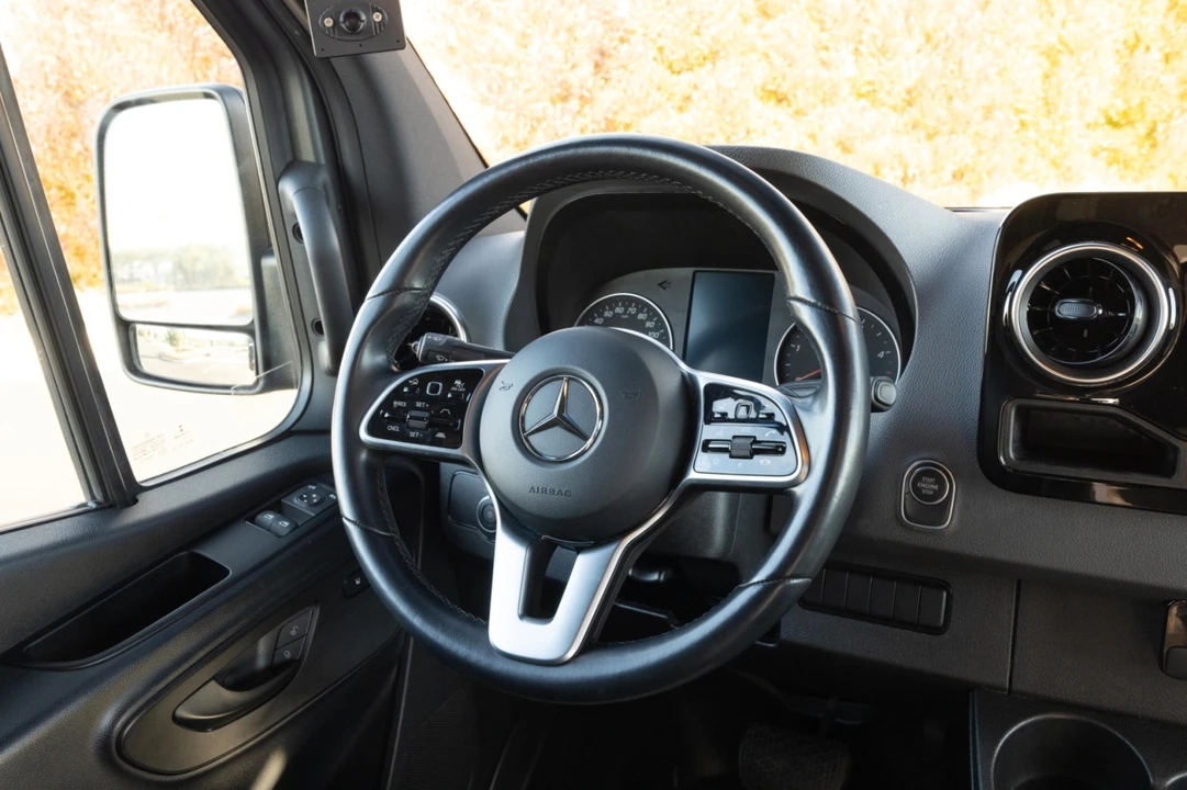 2021 Mercedes-Benz VS30 Sprinter - Image 12 of 21