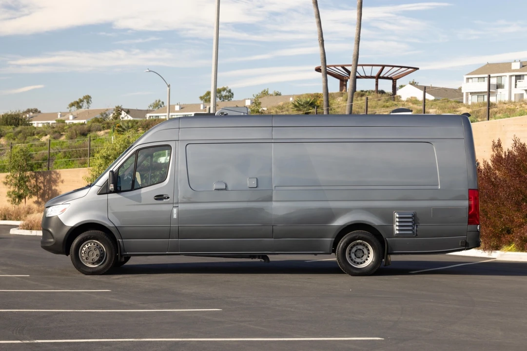 2021 Mercedes-Benz VS30 Sprinter - Image 9 of 21