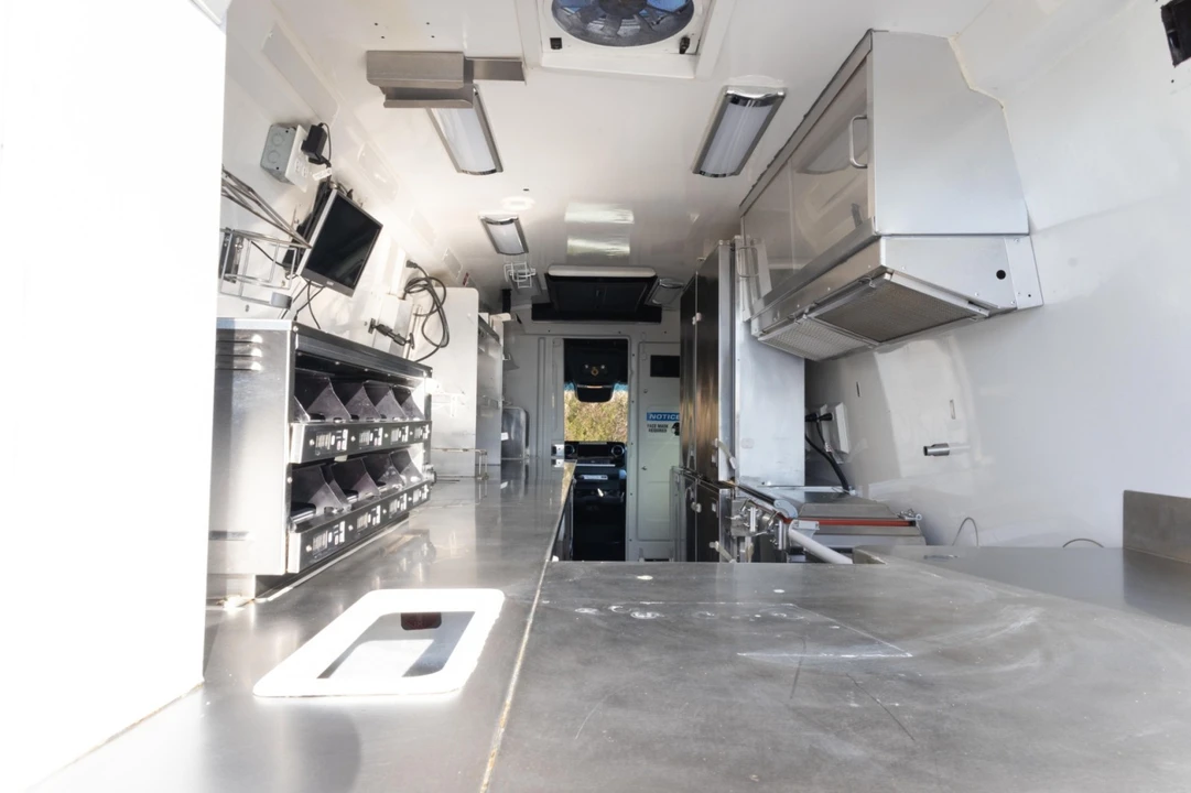 2021 Mercedes-Benz VS30 Sprinter - Image 10 of 21