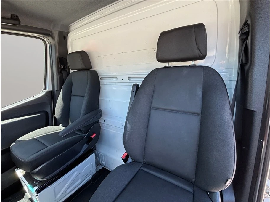 2021 Mercedes-Benz VS30 Sprinter - Image 14 of 21