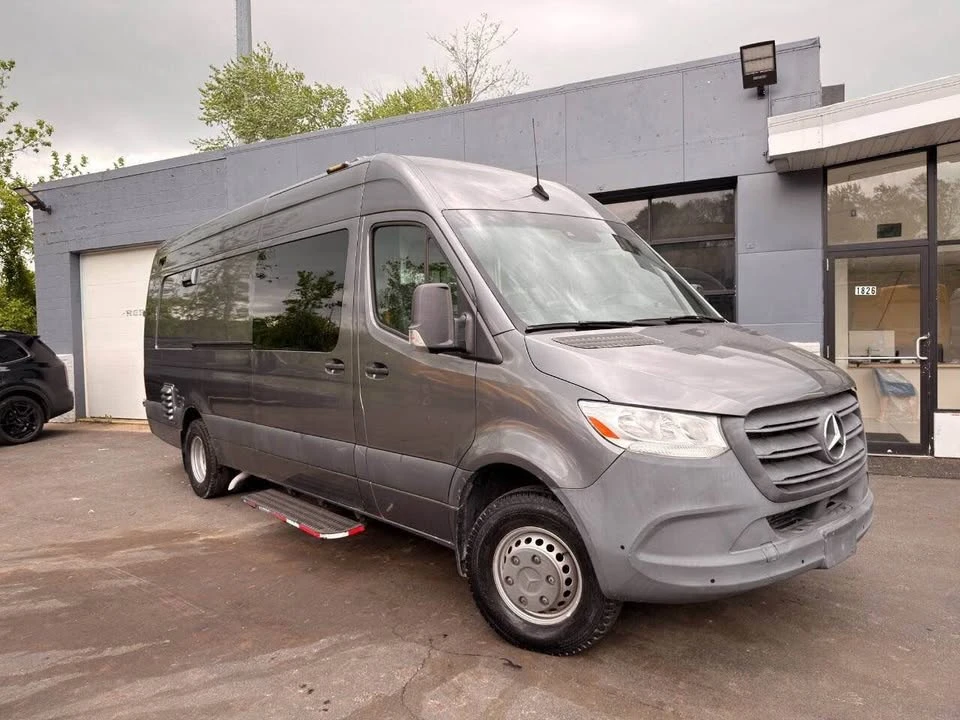 2021 Mercedes-Benz VS30 Sprinter - Image 2 of 7