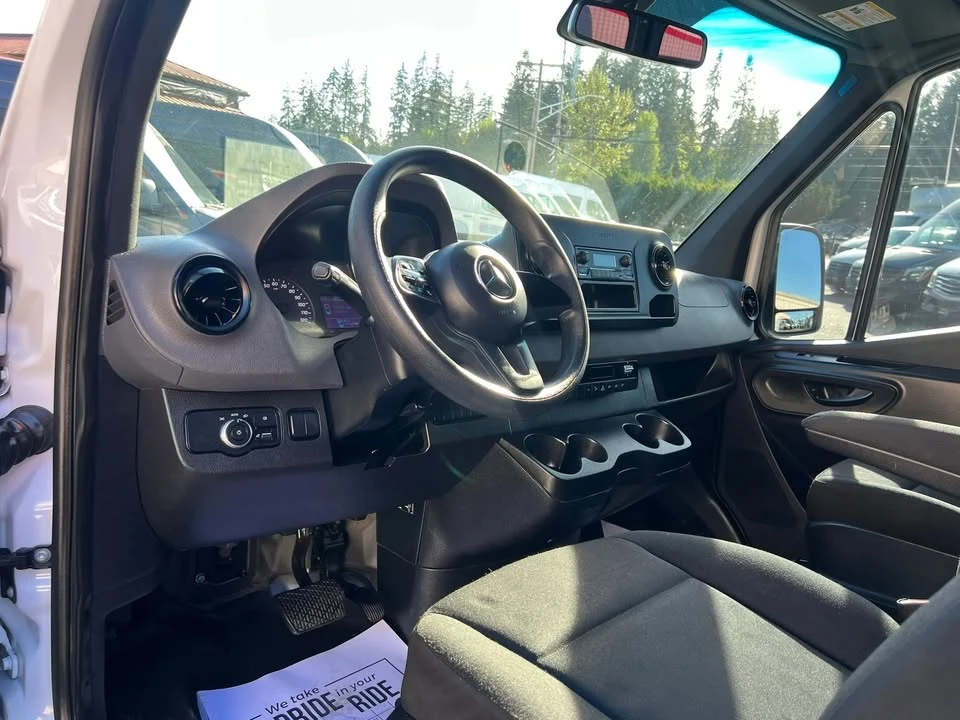 2021 Mercedes-Benz VS30 Sprinter - Image 7 of 15