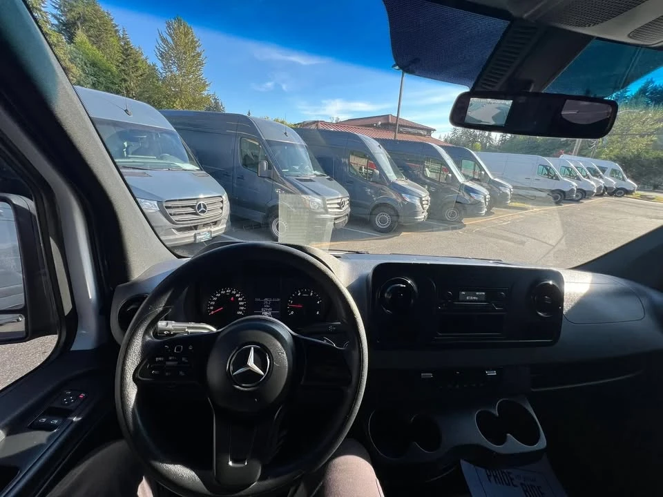 2021 Mercedes-Benz VS30 Sprinter - Image 9 of 15