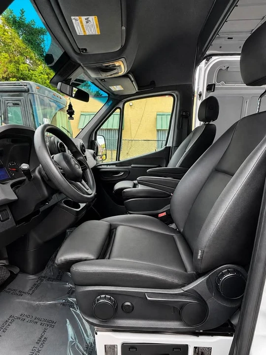 2021 Mercedes-Benz VS30 Sprinter - Image 7 of 9