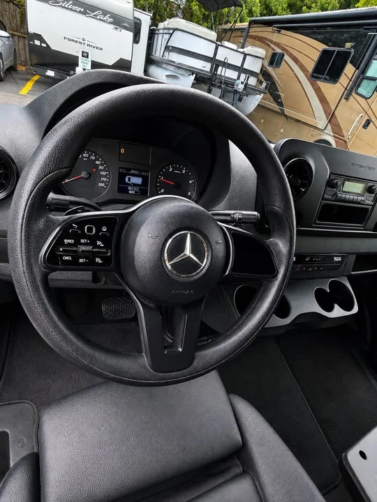 2021 Mercedes-Benz VS30 Sprinter - Image 9 of 9
