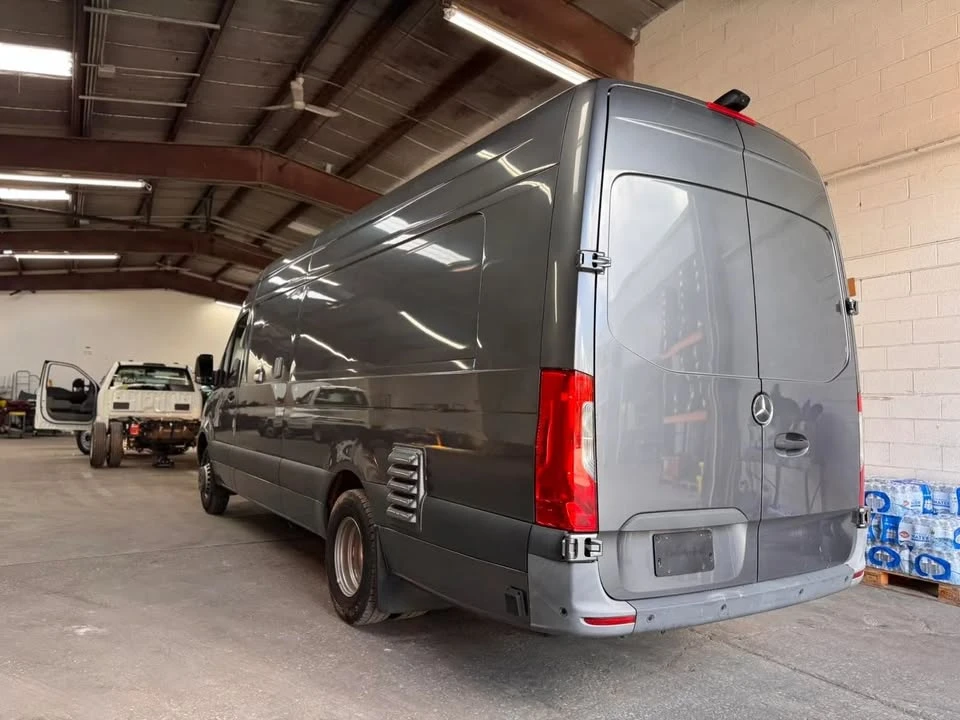 2021 Mercedes-Benz VS30 Sprinter - Image 4 of 17