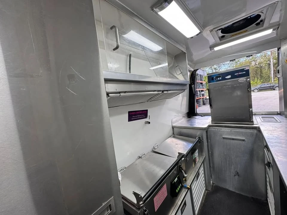 2021 Mercedes-Benz VS30 Sprinter - Image 12 of 17