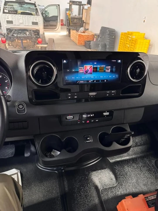 2021 Mercedes-Benz VS30 Sprinter - Image 10 of 17