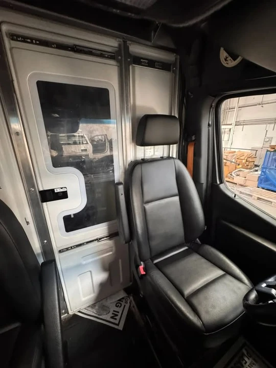 2021 Mercedes-Benz VS30 Sprinter - Image 6 of 17