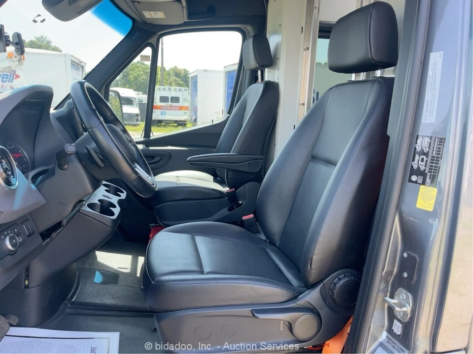 2021 Mercedes-Benz VS30 Sprinter - Image 11 of 12